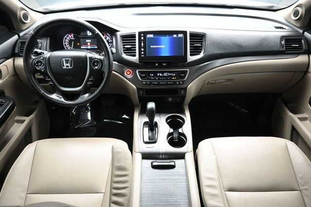 2017 Honda Pilot EX-L 2WD - 23048858 - 10