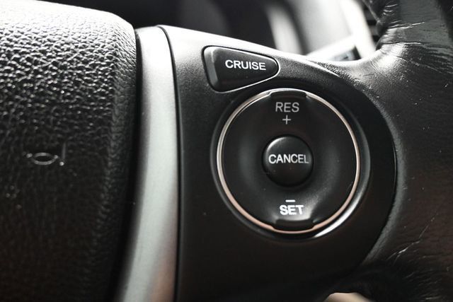 2017 Honda Pilot EX-L 2WD - 23048858 - 18