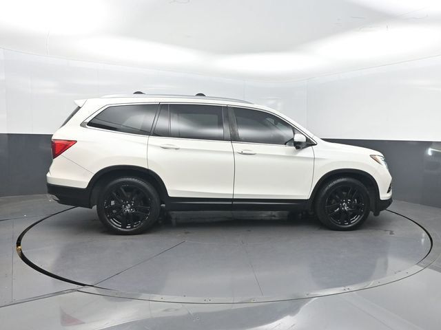 2017 Honda Pilot EX-L 2WD - 23048858 - 32