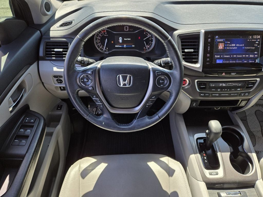 2017 Honda Pilot EX-L AWD - 22914866 - 11