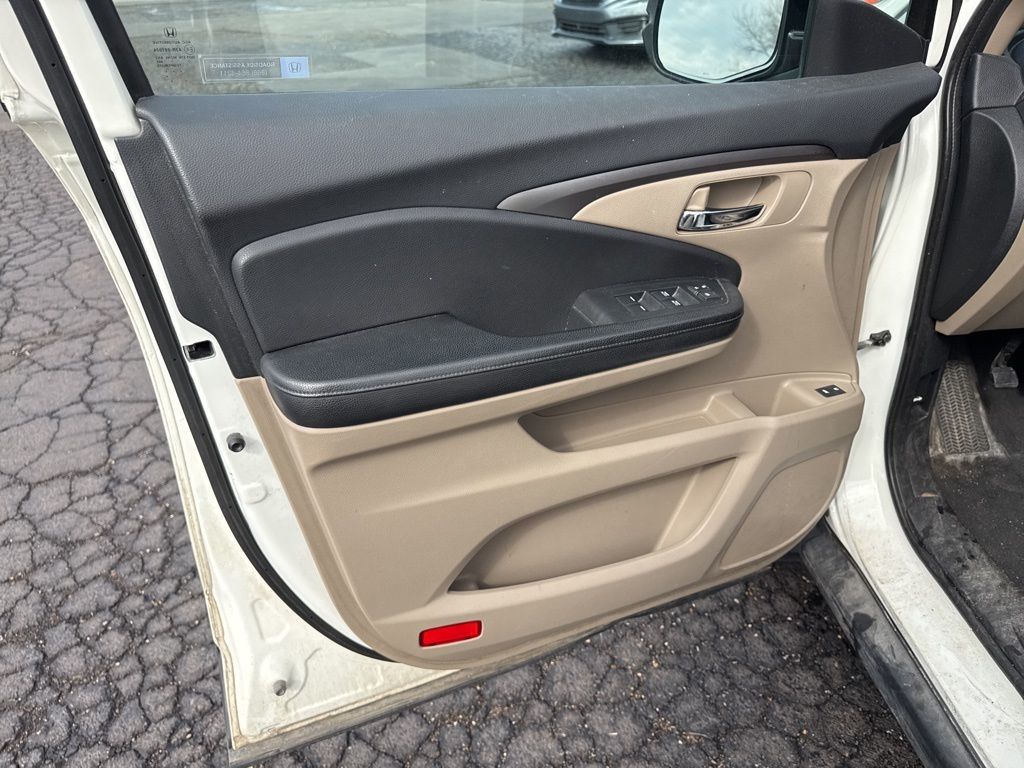 2017 Honda Pilot EX-L AWD - 23011649 - 17