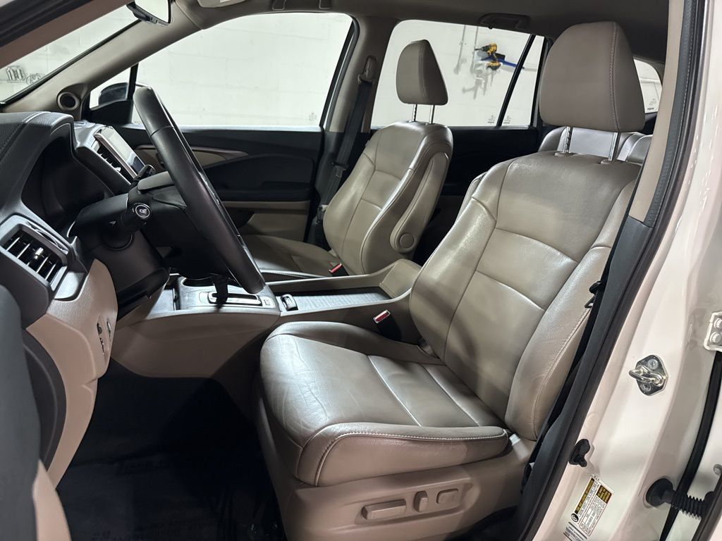 2017 Honda Pilot EX-L AWD - 23011649 - 24