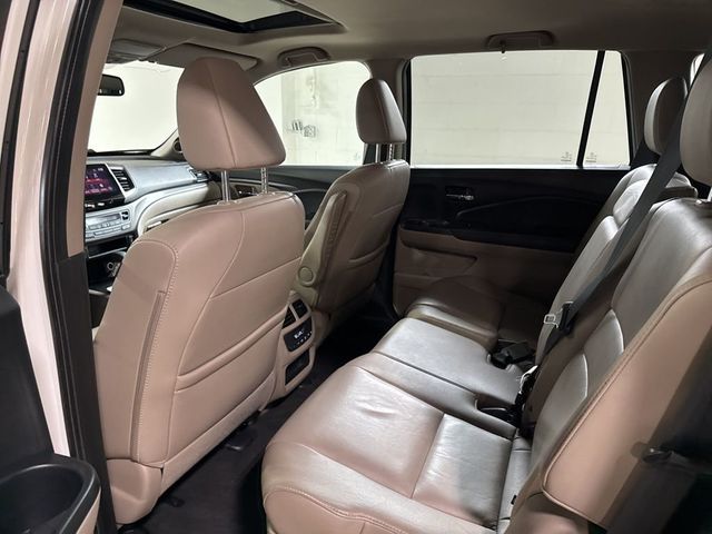 2017 Honda Pilot EX-L AWD - 23011649 - 34