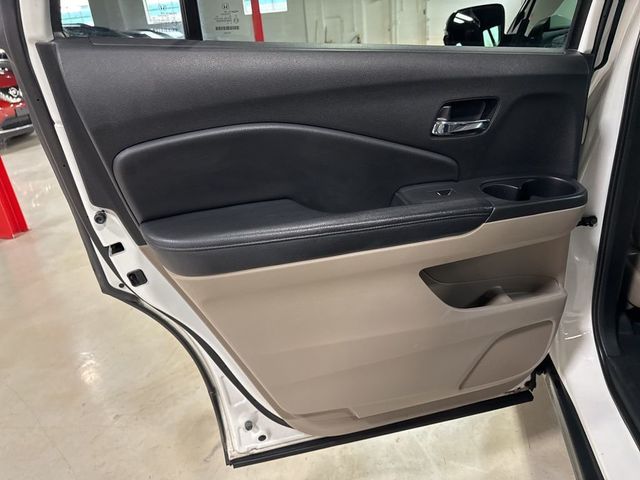 2017 Honda Pilot EX-L AWD - 23011649 - 37