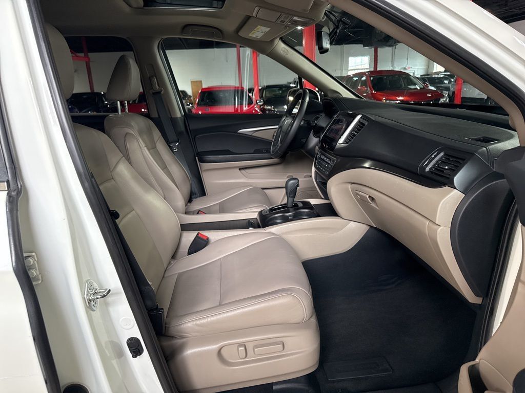 2017 Honda Pilot EX-L AWD - 23011649 - 45