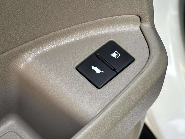 2017 Honda Pilot EX-L AWD - 22934058 - 10