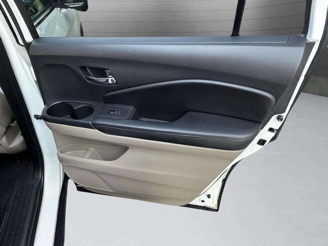 2017 Honda Pilot EX-L AWD - 22934058 - 27