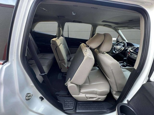 2017 Honda Pilot EX-L AWD - 22934058 - 29