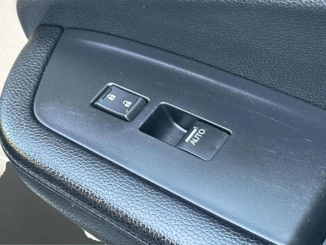 2017 Honda Pilot EX-L AWD - 22934058 - 34