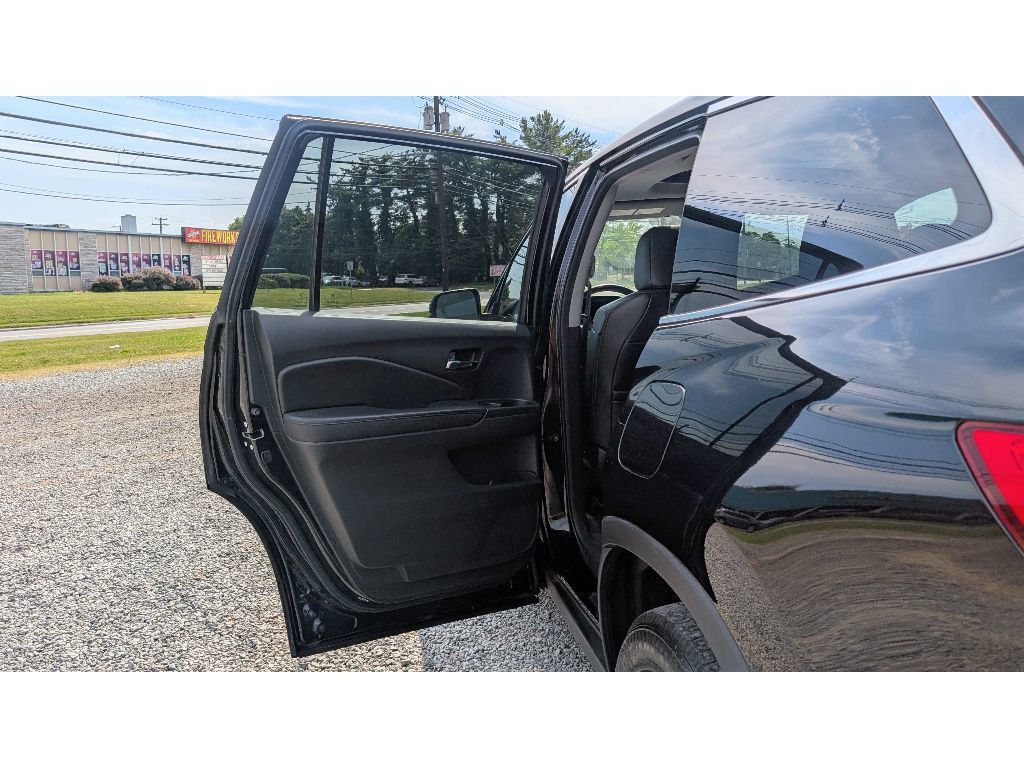 2017 Honda Pilot EX-L photo 10