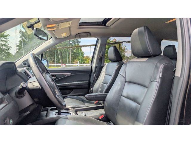 2017 Honda Pilot EX-L AWD - 22905192 - 14