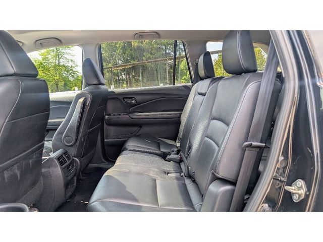 2017 Honda Pilot EX-L AWD - 22905192 - 17