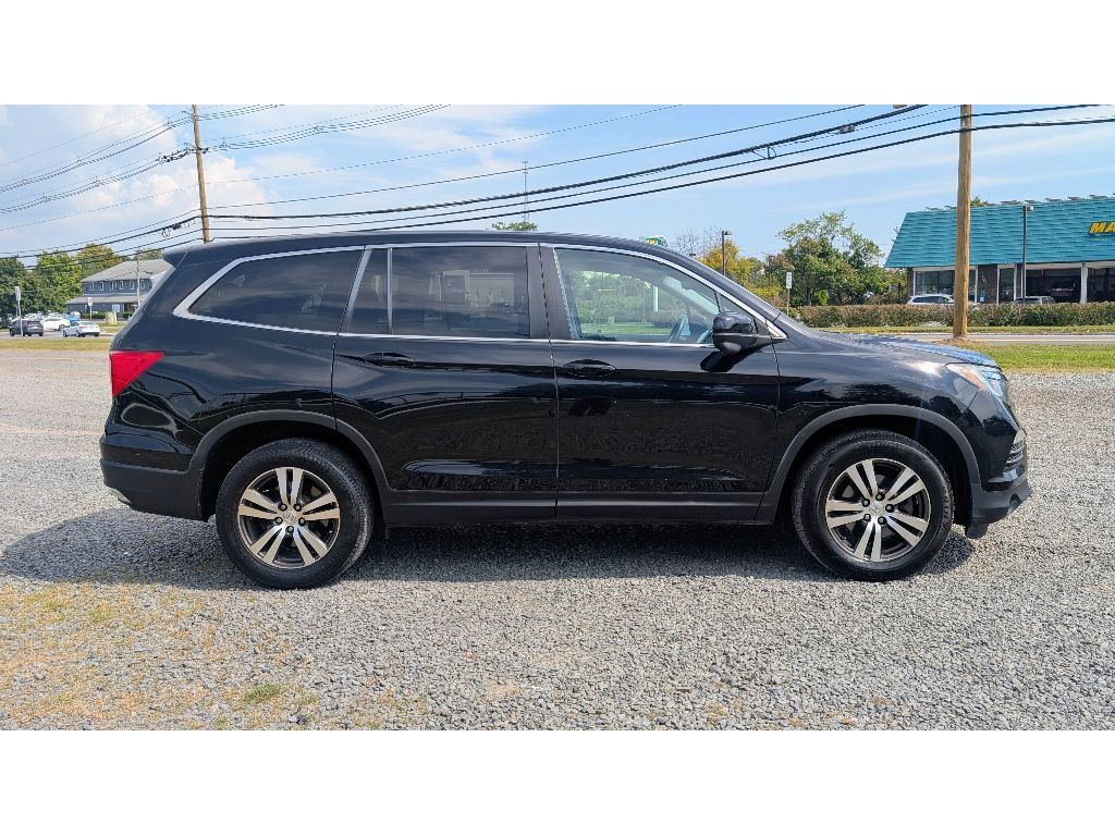 2017 Honda Pilot EX-L photo 8