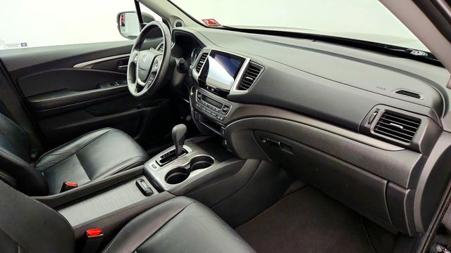 2017 Honda Pilot EX-L w/Navigation AWD - 23089276 - 25
