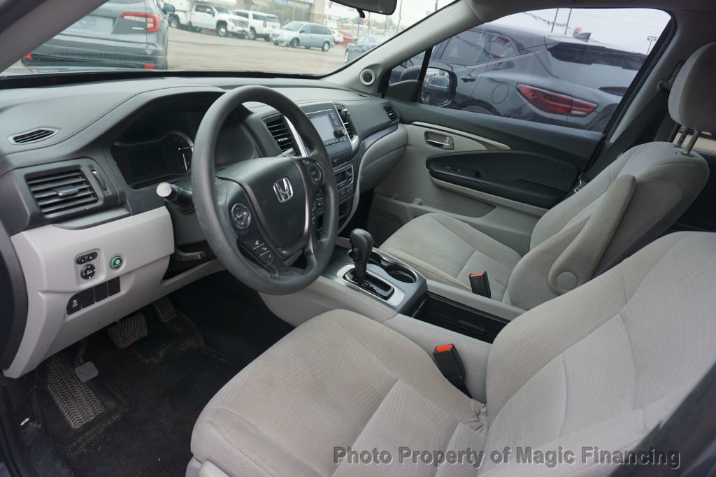 2017 Honda Pilot LX 2WD - 22832457 - 5