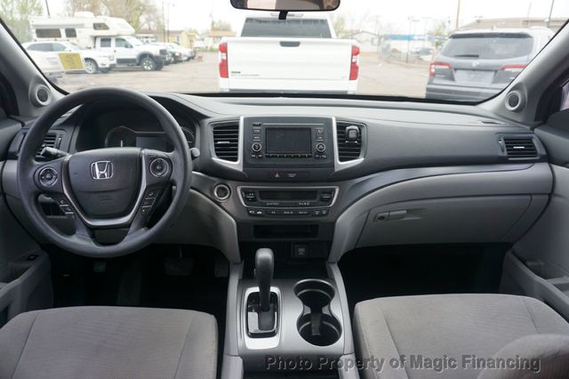 2017 Honda Pilot LX 2WD - 22832457 - 7