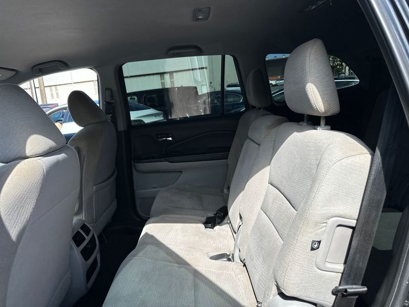 2017 Honda Pilot LX 2WD - 23042833 - 13