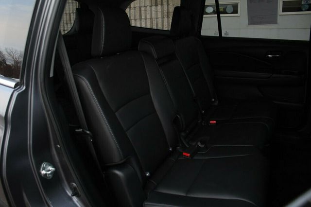 2017 Honda Pilot ONE OWNER AWD TOURING W/ REAR DVD, NAVIGATION - 22947058 - 10