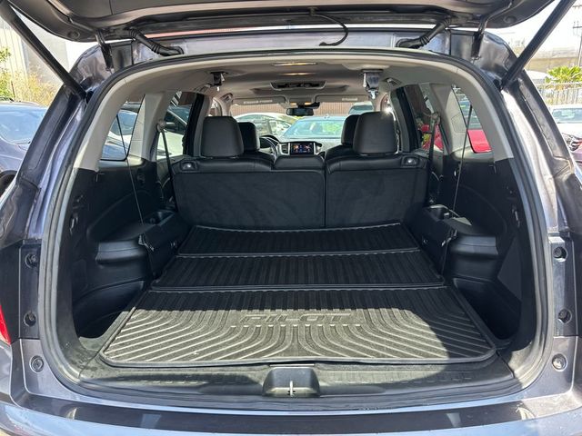 2017 Honda Pilot Touring 2WD - 23051435 - 19
