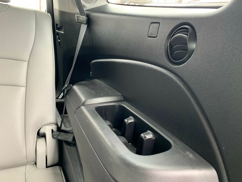 2017 Honda Pilot Touring photo 33