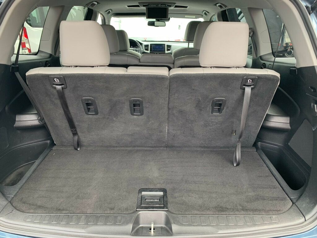 2017 Honda Pilot Touring photo 45