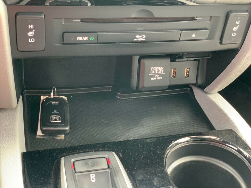 2017 Honda Pilot Touring photo 55