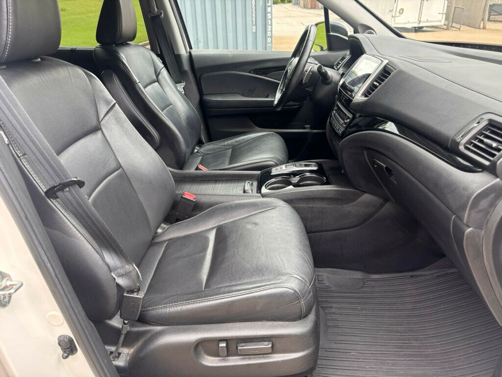 2017 Honda Pilot Touring 2WD - 23062119 - 13