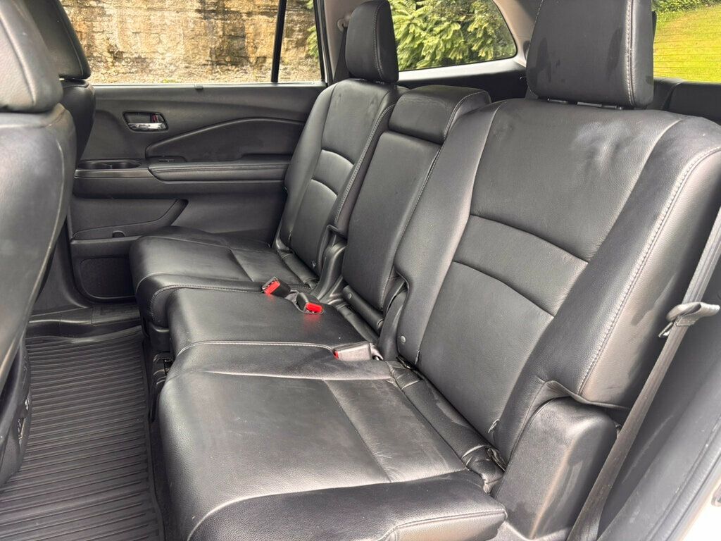 2017 Honda Pilot Touring 2WD - 23062119 - 16