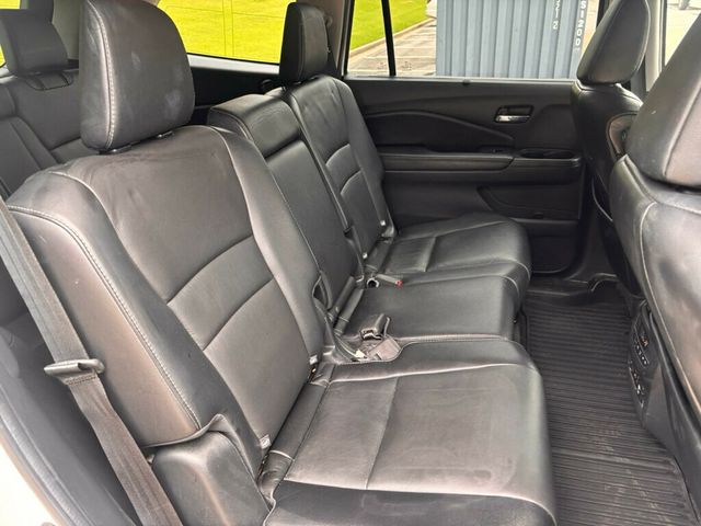 2017 Honda Pilot Touring 2WD - 23062119 - 17