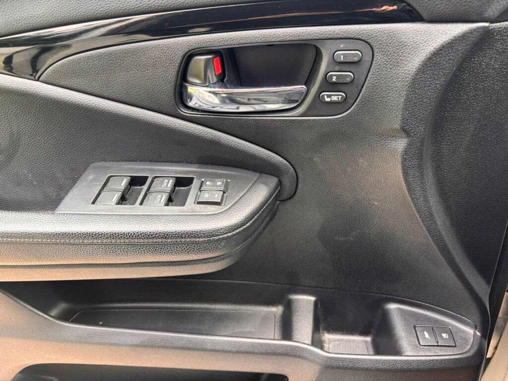 2017 Honda Pilot Touring 2WD - 23062119 - 41