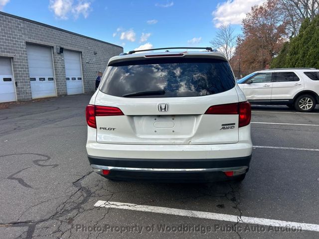 2017 Honda Pilot Touring AWD - 22945443 - 3