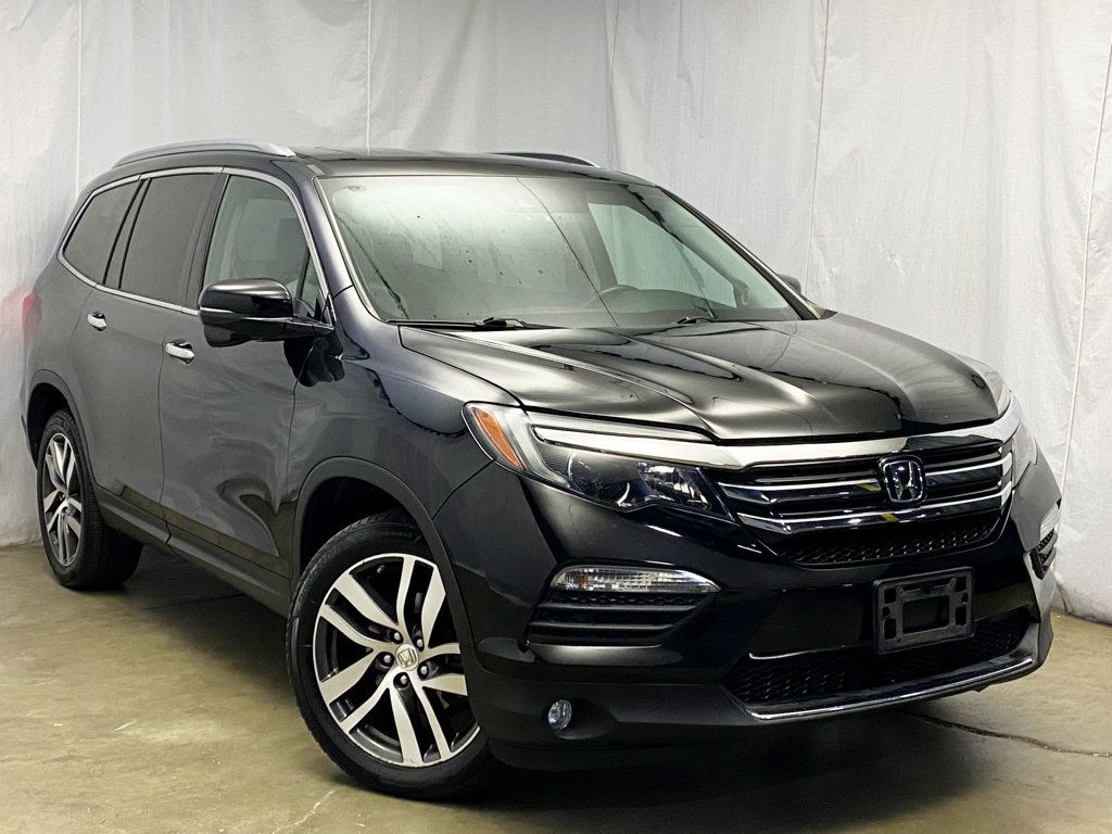 2017 Honda Pilot Touring AWD - 22948243 - 9