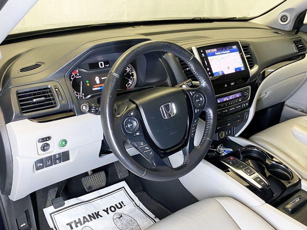 2017 Honda Pilot Touring AWD - 22948243 - 22