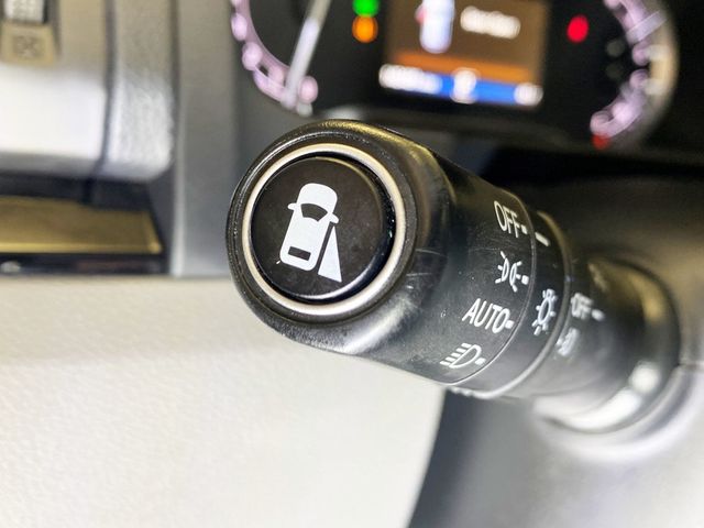 2017 Honda Pilot Touring AWD - 22948243 - 28