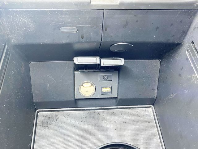 2017 Honda Pilot Touring AWD - 22948243 - 39