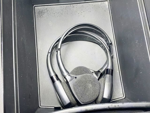 2017 Honda Pilot Touring AWD - 22948243 - 40