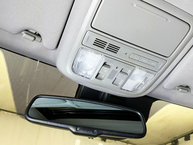 2017 Honda Pilot Touring AWD - 22948243 - 41