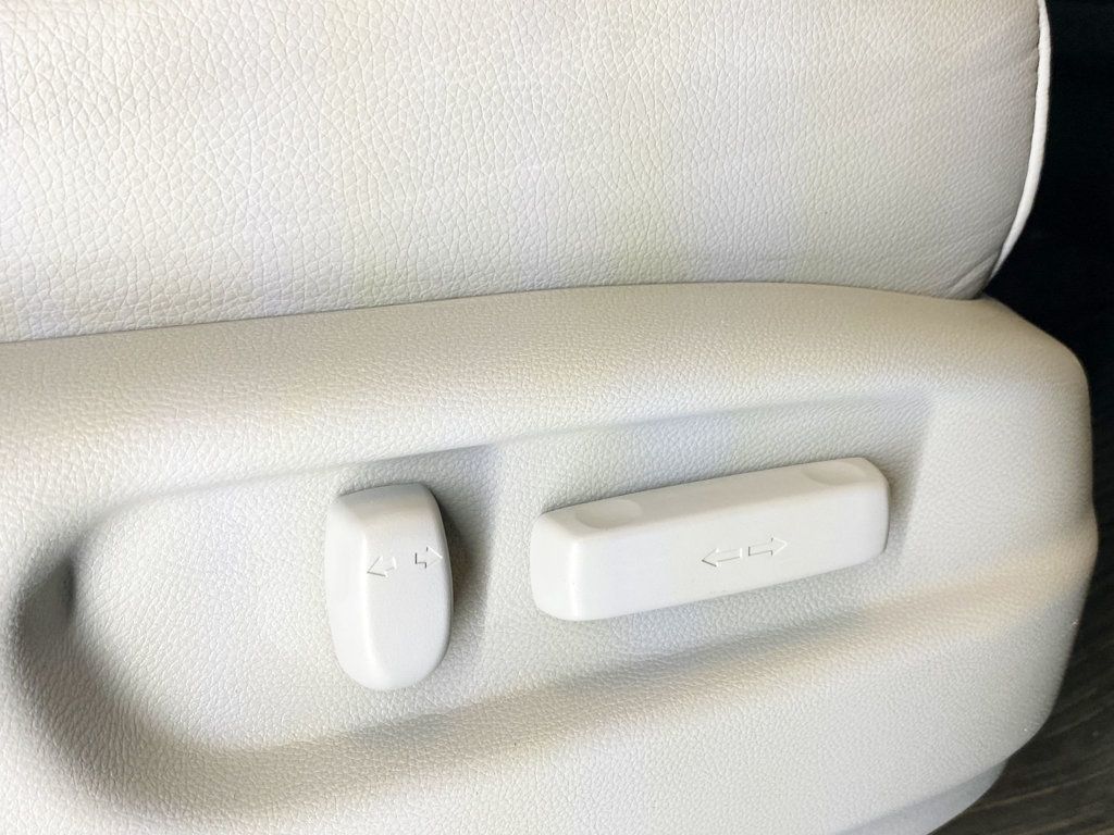 2017 Honda Pilot Touring AWD - 22948243 - 46