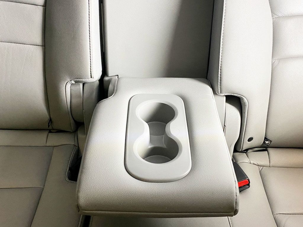 2017 Honda Pilot Touring AWD - 22948243 - 59