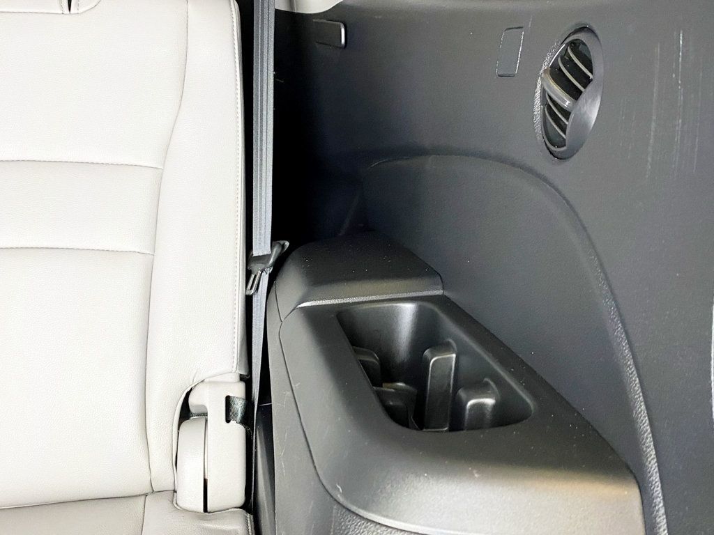 2017 Honda Pilot Touring AWD - 22948243 - 63