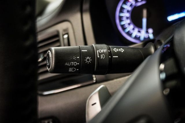 2017 Honda Pilot Touring AWD - 23078863 - 21