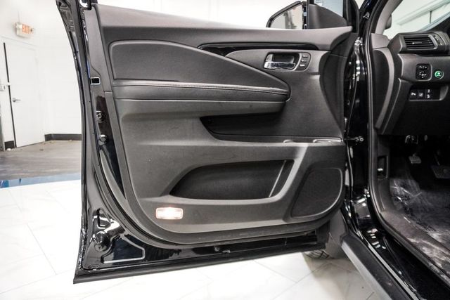 2017 Honda Pilot Touring AWD - 23078863 - 22