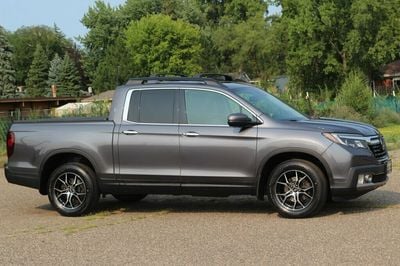 2017 Honda Ridgeline - 5FPYK3F78HB027096
