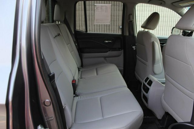 2017 Honda Ridgeline AWD RTL-E CREW CAB W/ NAVIGATION, MOONROOF, LEATHER - 23052737 - 9