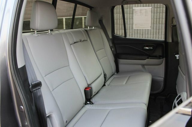 2017 Honda Ridgeline AWD RTL-E CREW CAB W/ NAVIGATION, MOONROOF, LEATHER - 23052737 - 10