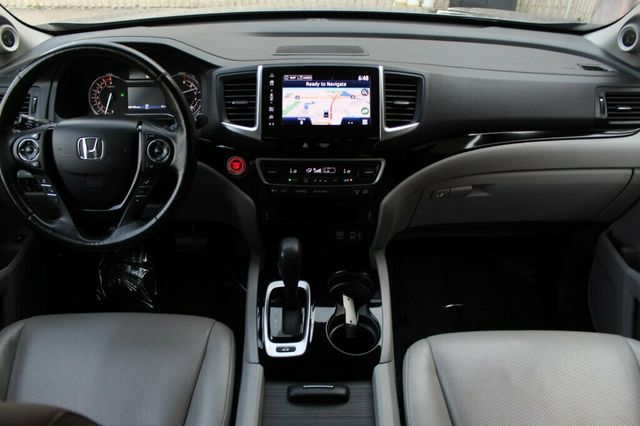 2017 Honda Ridgeline AWD RTL-E CREW CAB W/ NAVIGATION, MOONROOF, LEATHER - 23052737 - 11