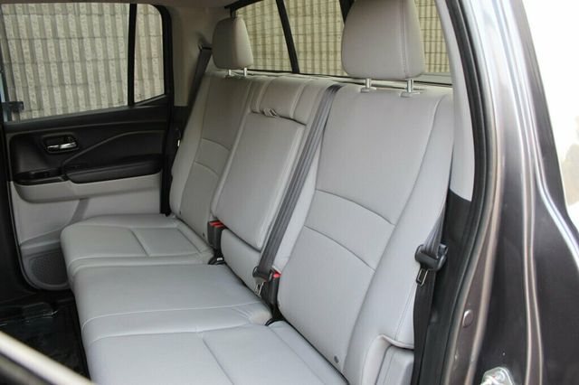 2017 Honda Ridgeline AWD RTL-E CREW CAB W/ NAVIGATION, MOONROOF, LEATHER - 23052737 - 25