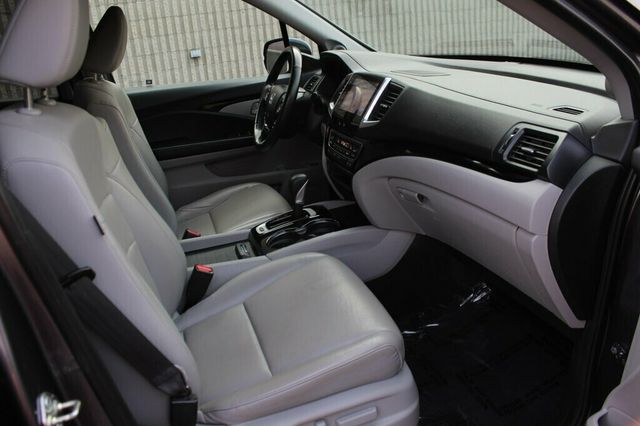 2017 Honda Ridgeline AWD RTL-E CREW CAB W/ NAVIGATION, MOONROOF, LEATHER - 23052737 - 7