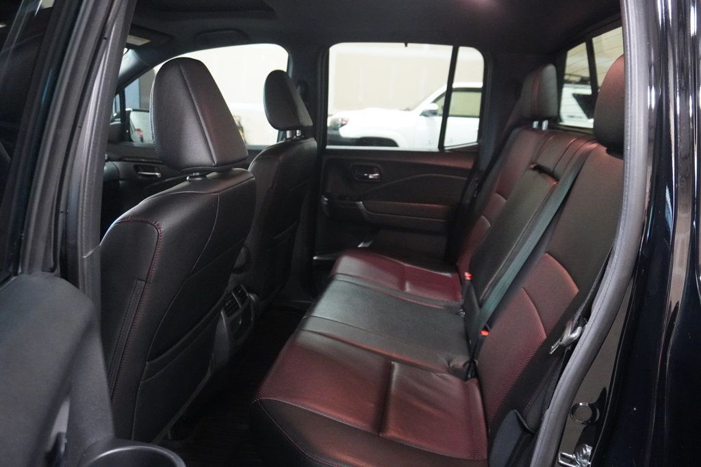 2017 Honda Ridgeline Black Edition photo 2
