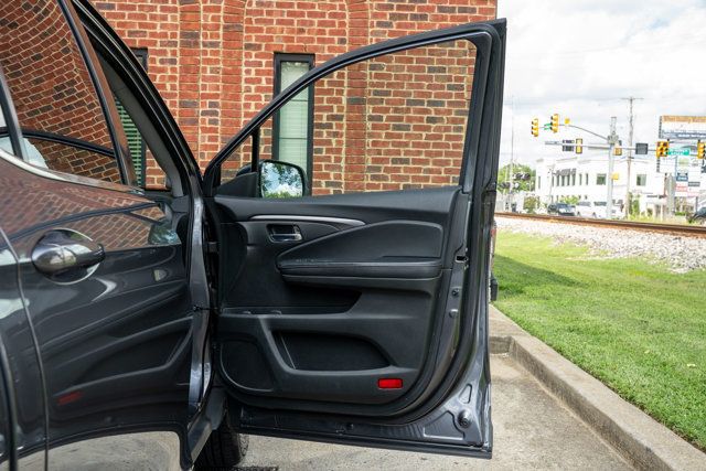 2017 Honda Ridgeline LocalTrade/RTL-T/4WD/HeatedLeatherSeats/HondaSideLink/BackupCam - 23048982 - 24